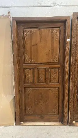 Imagen PUERTA ANTIGUA 1/H CUARTERONES TALLA FLORAL