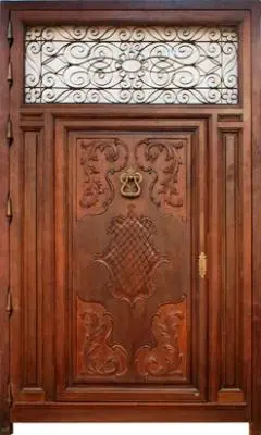 Imagen PUERTA ANTIG. TALLADA CAOBA/PINO CON PTA. INTERIOR